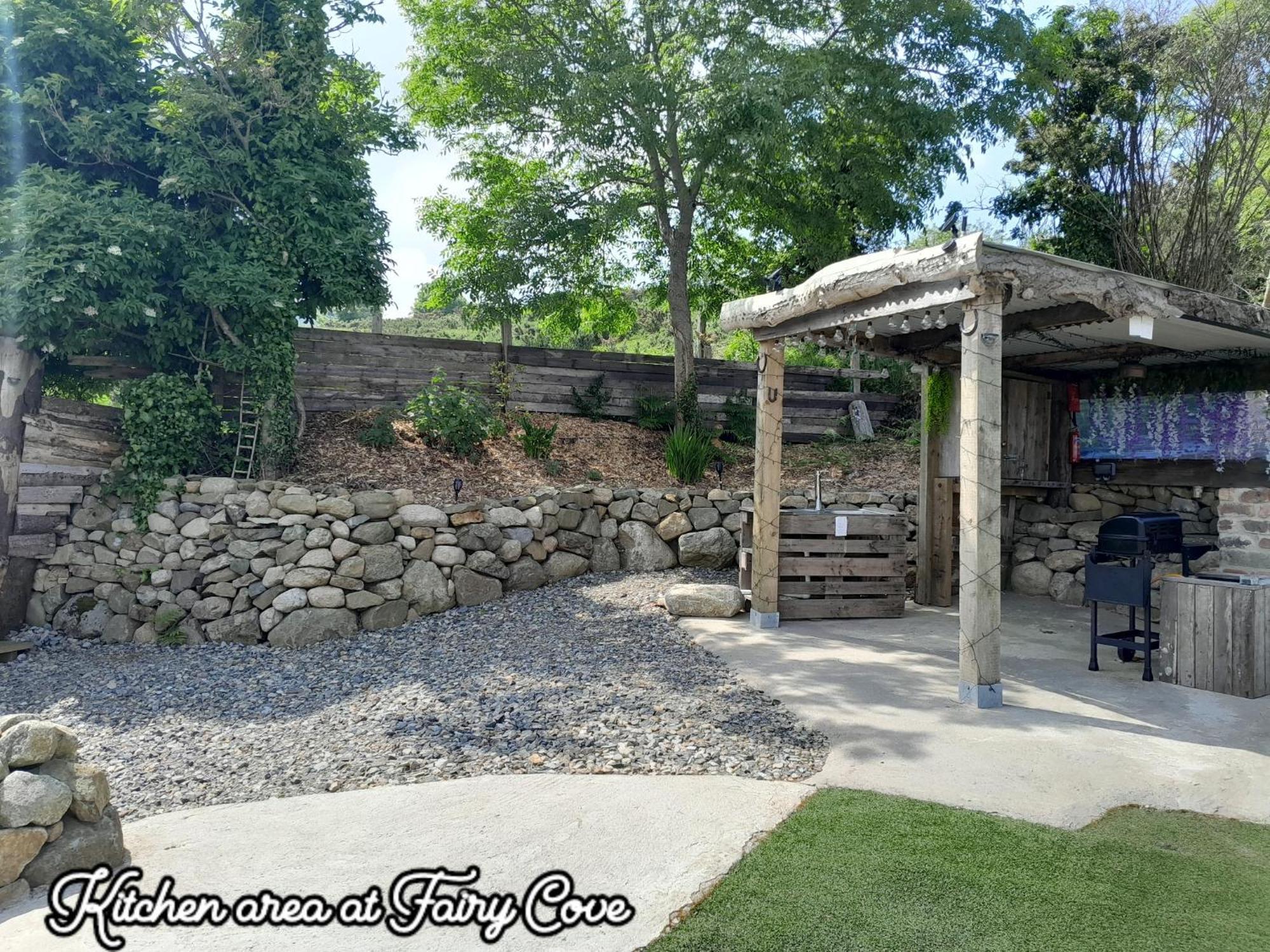 ホテル Fairy Cove At Rosemount Glamping カーリングフォード エクステリア 写真